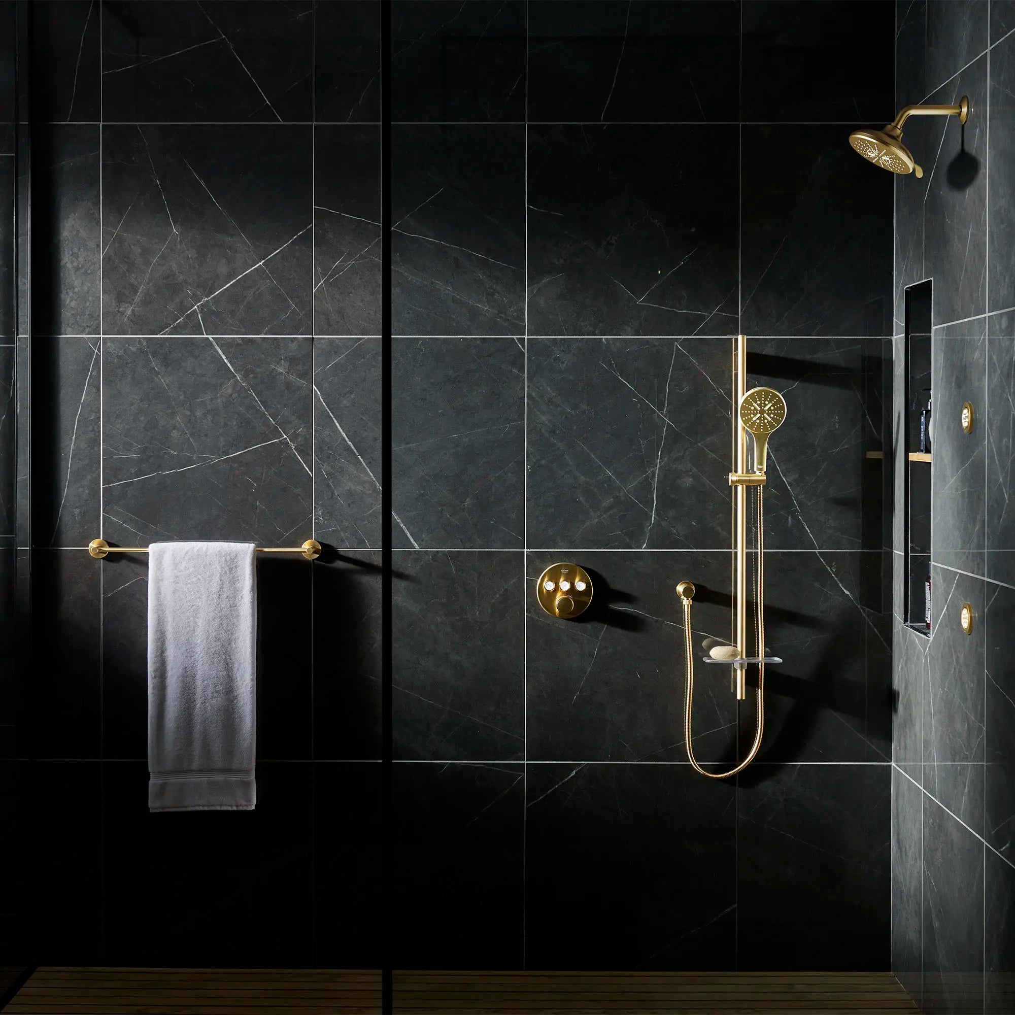 32" Towel Bar