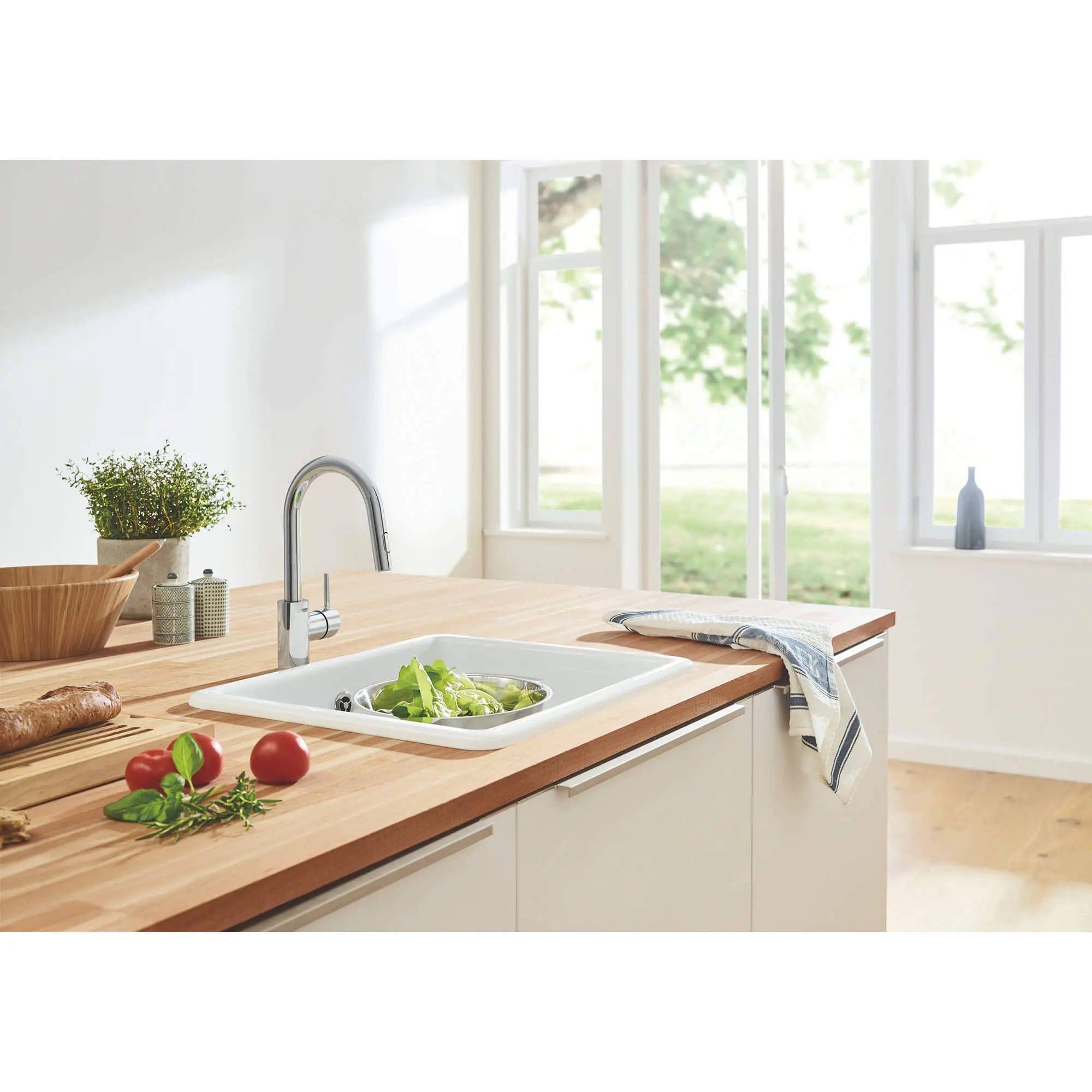 Concetto Single-Handle Pull Down Prep Faucet 1.75 GPM (6.6 L/min)