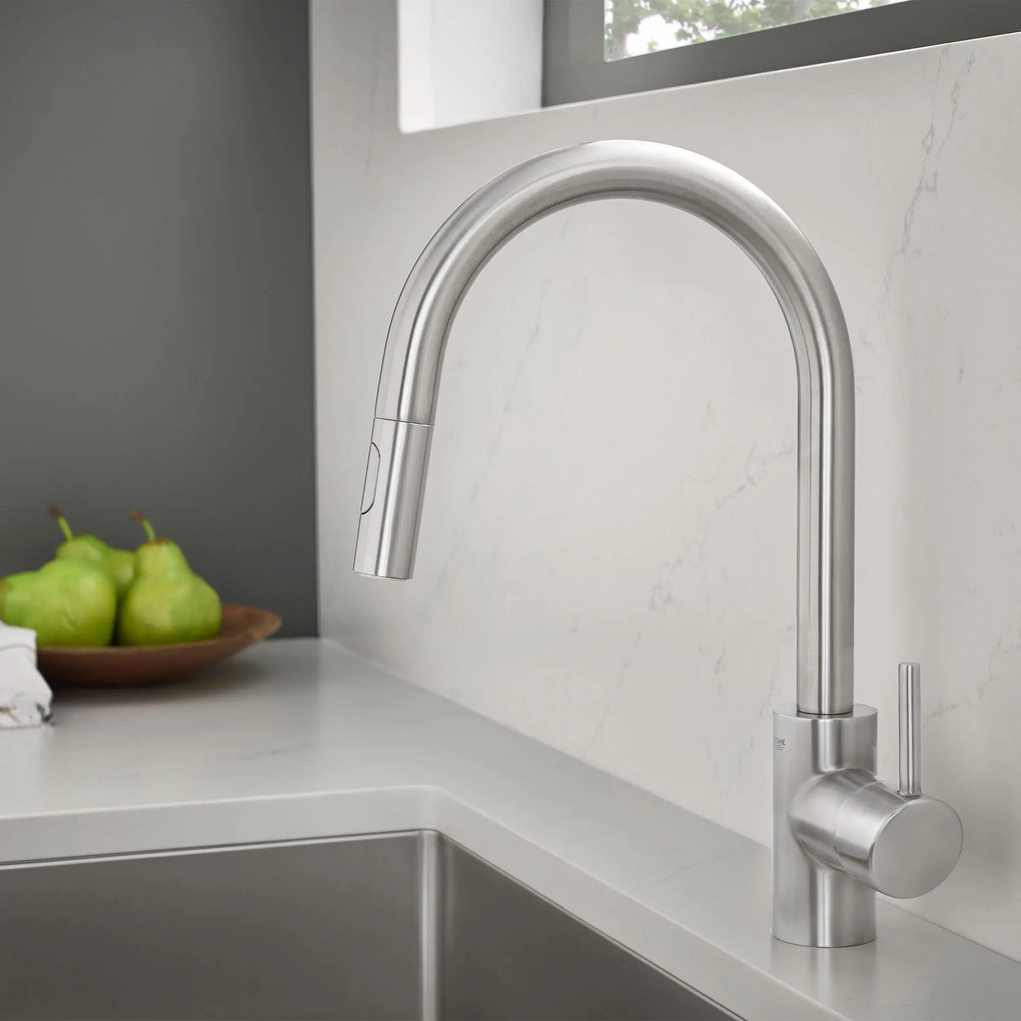 Concetto Single-Handle Pull-Down Kitchen Faucet Dual Spray 1.75 GPM (6.6 L/min) 33 Concetto Single-Handle Pull-Down Kitchen Faucet Dual Spray 1.75 GPM (6.6 L/min)