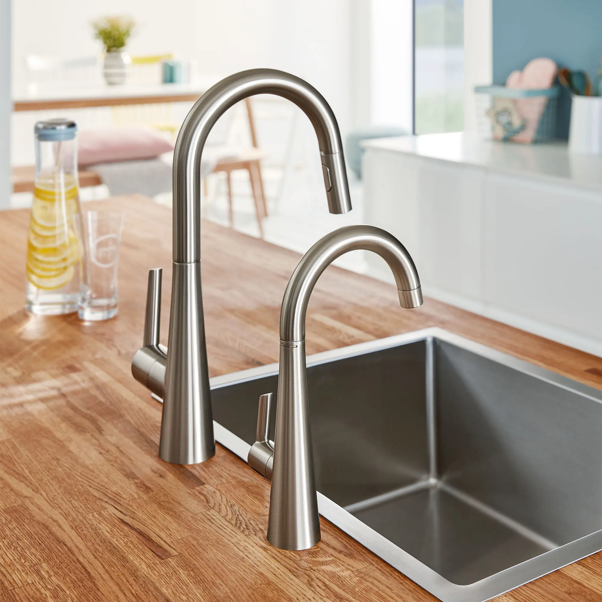 GROHE Zedra Single-Handle Beverage Faucet (Cold Water Only) with Filtration 1.75 GPM (6.6 L/min)